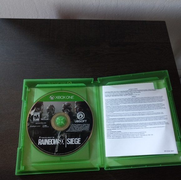 2015 Tom Clancy's Rainbow Six Siege For Xbox One Complete - Picture 7 of 8
